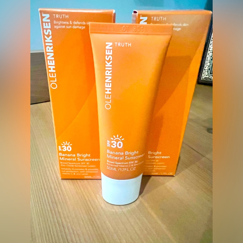Olehenriksen Banana Bright Mineral Sunscreen Lot of 2